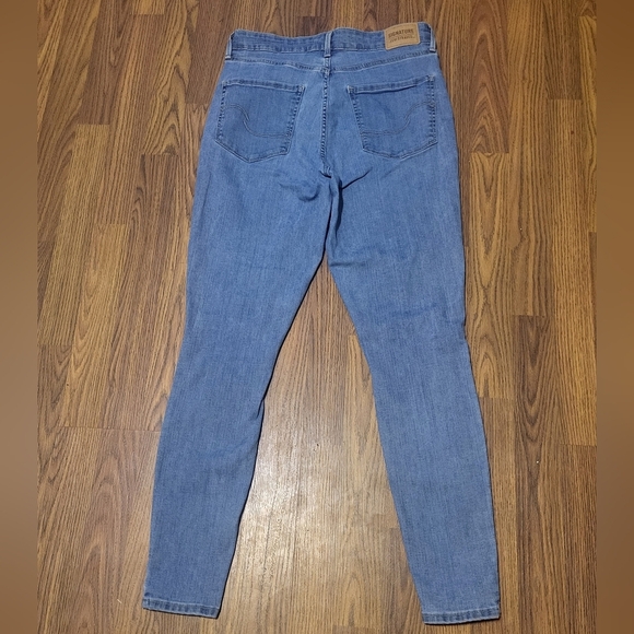 Levi's High Rise Super Skinny Distressed Women's Denim Jeans W29 L28.5 B45 - Picture 7 of 11